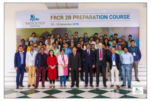 Faculty - Dr. Shah Baz Patil, Dr. Jayaraj Viswanathan, Dr. Vijay Papineni, Dr. Shalini Umranikar, Dr. Suma Chakrabarthi, Dr. Tuhin Sikdar, Dr. Robin Proctor, Dr. Sreenivasa Raju Kalidindi & Dr. Wilfred Peh with the Candidates at FRCR 2B Preparation Course